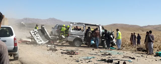 Accidente mortal en carretera Oruro - Cochabamba: 5 músicos de Karumanta fallecen tras choque entre camión y surubí